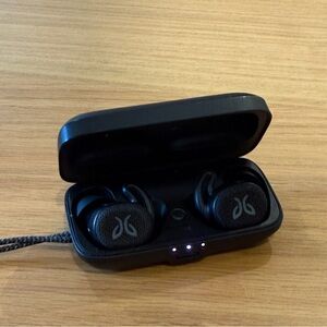 Jaybird Black Wireless Earbuds - Won’t Connect